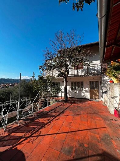 Casa con 6 locali in vendita in Salita San Martino Imperia, Imperia