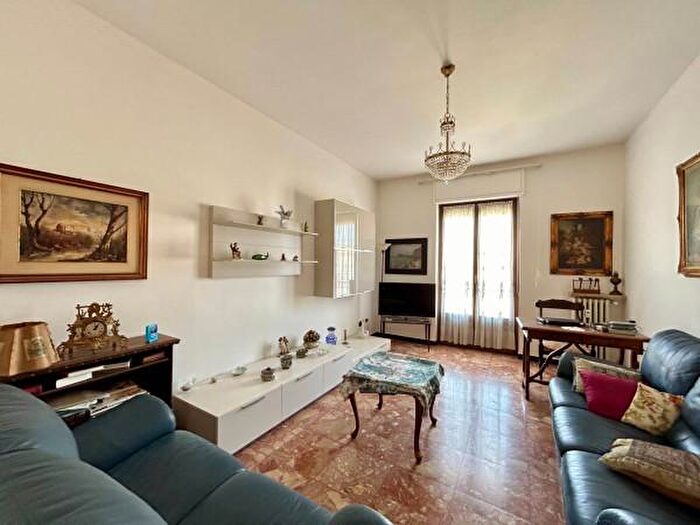 Appartamento quadrilocale in vendita in Via Emilia, Acqui Terme