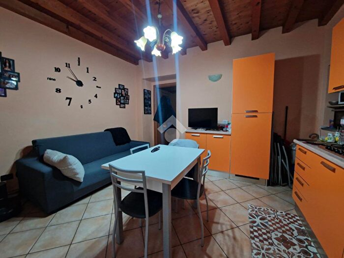 Appartamento bilocale in vendita in Via S Martino della Battaglia, Chiari