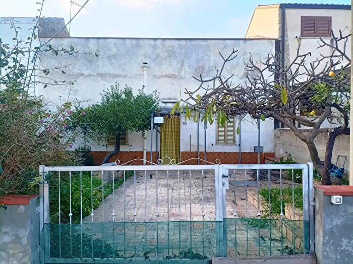 Casa quadrilocale in vendita in Via Primo Maggio, Paceco