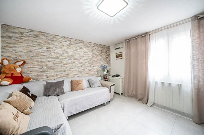 Casa con 5 locali in vendita in Via ° Maggio, Soliera