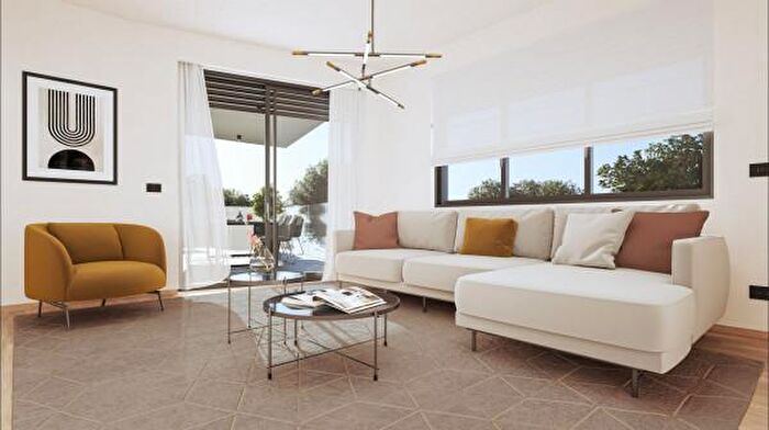 Appartamento trilocale in vendita in Via Ciro Menotti, Carate Brianza