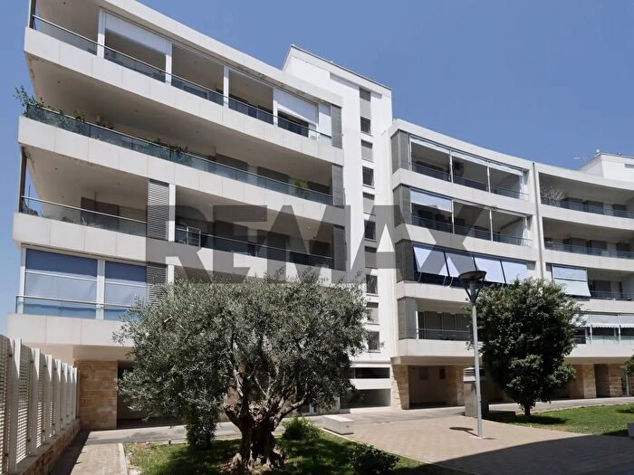 Appartamento trilocale in vendita in Via Mimmo Conenna, Bari