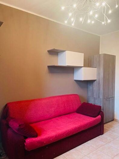 Appartamento bilocale in affitto in Via Costanzo Cantoni, Farini, Milano