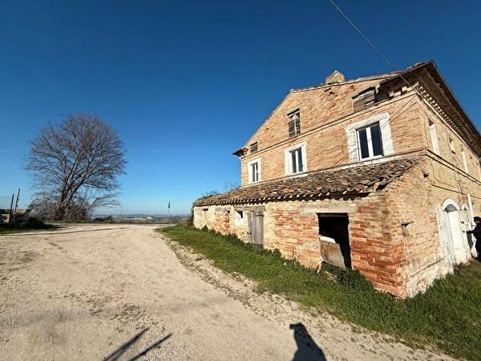 Casa quadrilocale in vendita in Via SantOrsola, Montottone