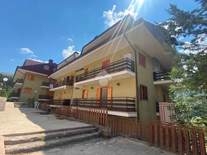 Appartamento trilocale in vendita in Via Panoramica, Filettino