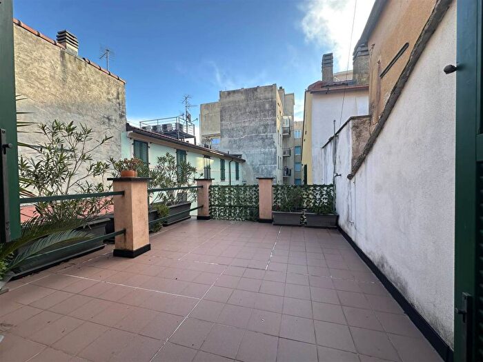 Appartamento quadrilocale in affitto in Via Cavour, Spotorno