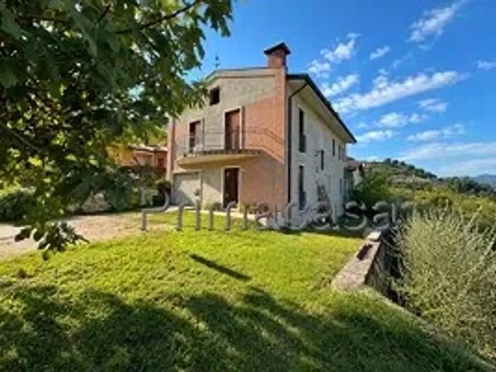 Casa quadrilocale in vendita in Via, San Giovanni Ilarione