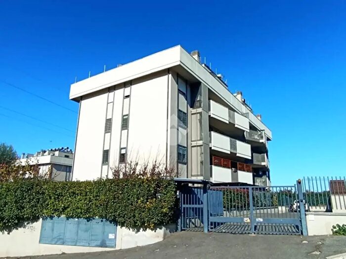 Appartamento monolocale in vendita in Via Carmine Calo, Roma