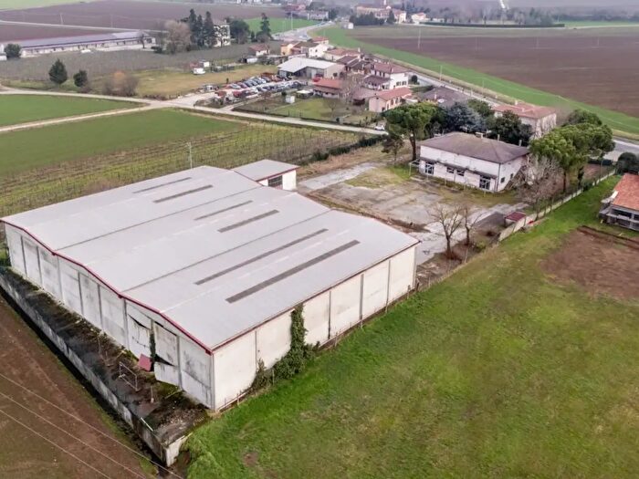 Casa con 5 locali in vendita in Via Tiro a Segno, Cologna Veneta