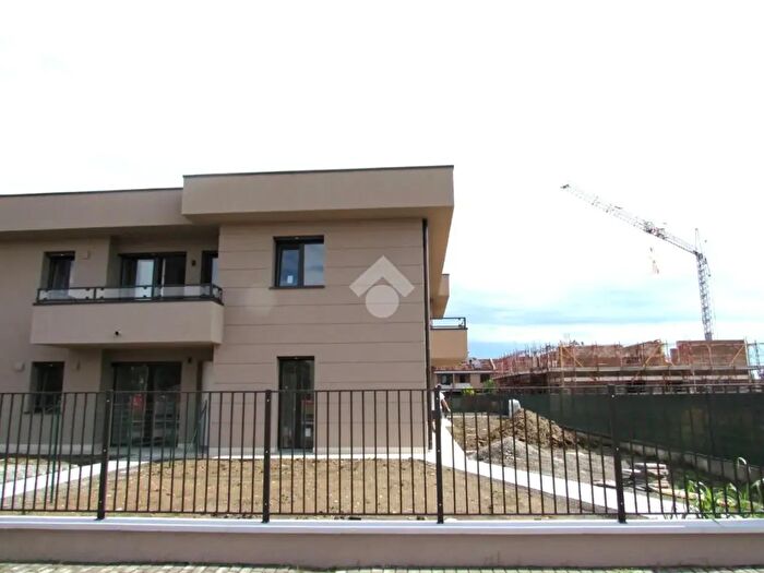 Casa con 5 locali in vendita in Via Papa Giovanni Paolo II, San Cesario Sul Panaro