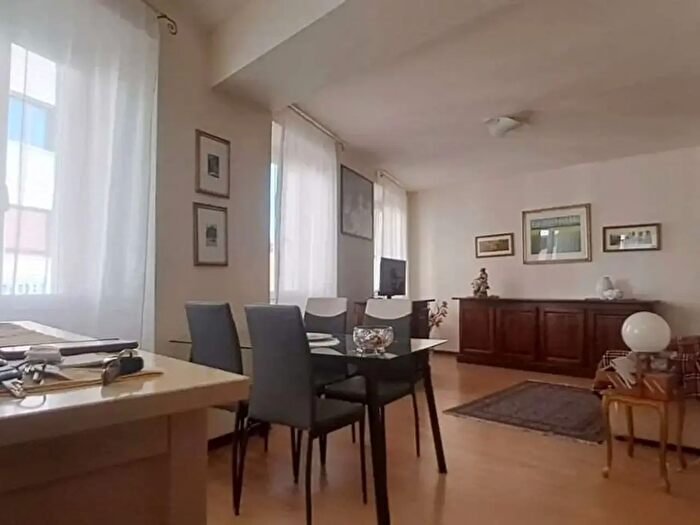 Casa con 5 locali in vendita in Roma, Tortona