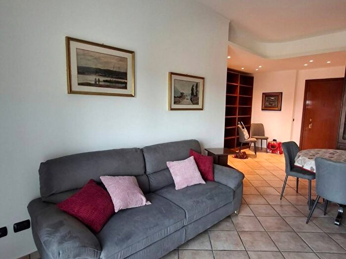 Appartamento bilocale in affitto in Via Lanfranco della Pila, Niguarda, Milano