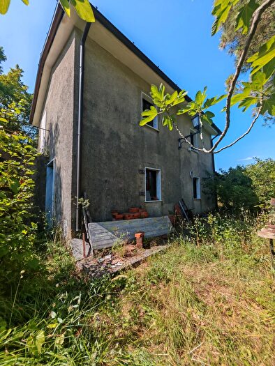 Casa quadrilocale in vendita in Fosdinovo