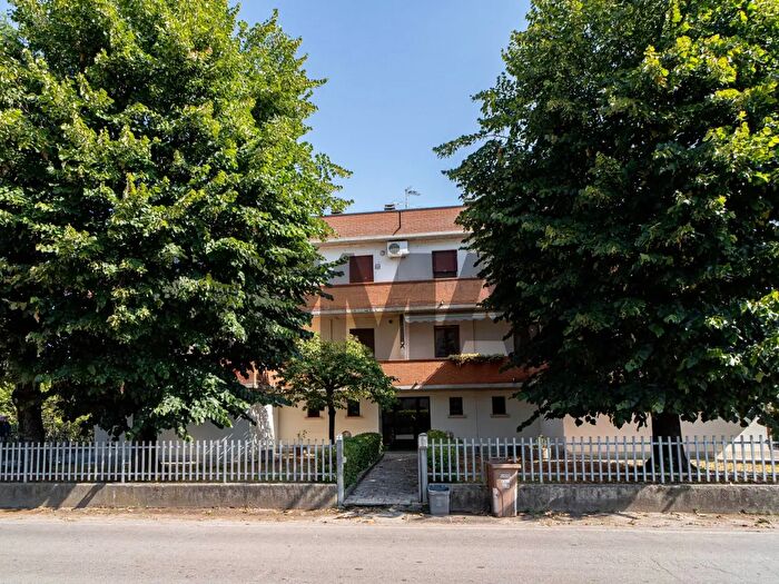 Appartamento trilocale in vendita in Via Saragat, Montecchio Emilia