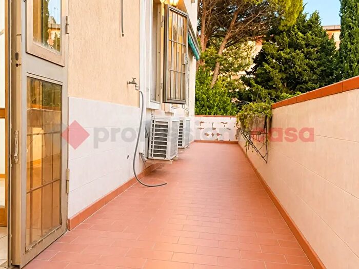 Appartamento con 5 locali in vendita in Via Siena, Campi Bisenzio