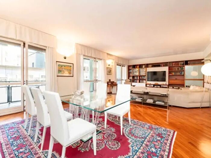 Appartamento con 5 locali in vendita in Via Alberto Mario, Milano