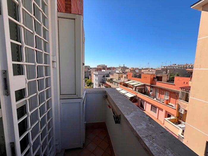 Appartamento trilocale in affitto in Via Saluzzo, Roma