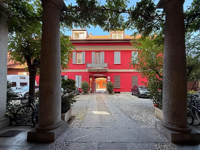 Appartamento quadrilocale in vendita in Via Padova, Milano