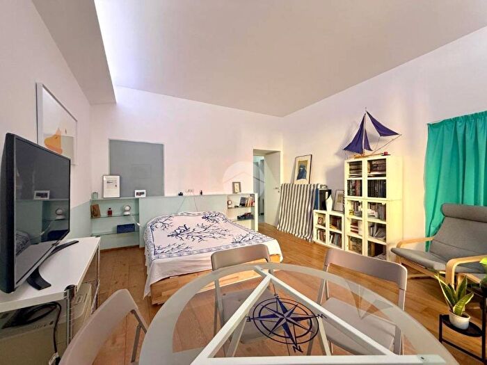 Appartamento bilocale in affitto in Via Giordano Bruno, Mergellina Piedigrotta, Napoli