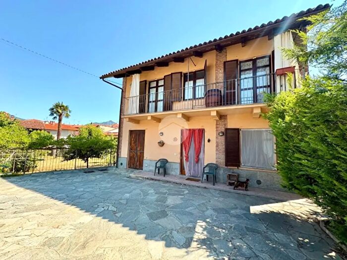 Casa con 5 locali in vendita in Via IV Novembre, Buttigliera Alta