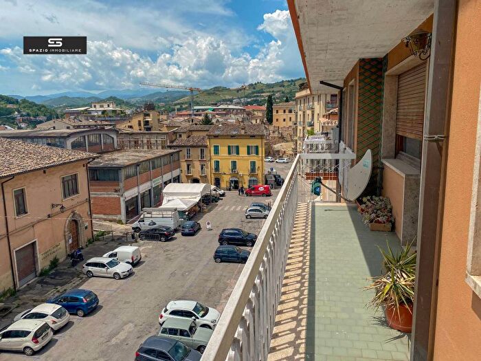 Appartamento quadrilocale in affitto in Piazza Giuseppe Verdi, Centro, Teramo