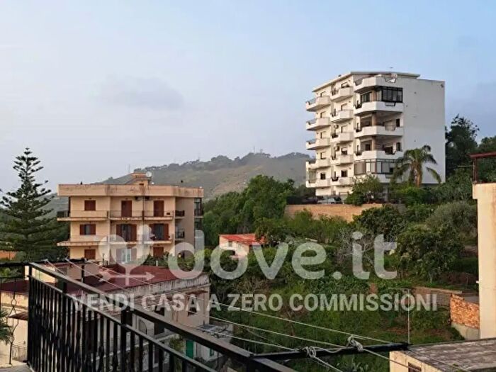 Appartamento trilocale in vendita in Via Caserta Crocevia, Reggio Calabria