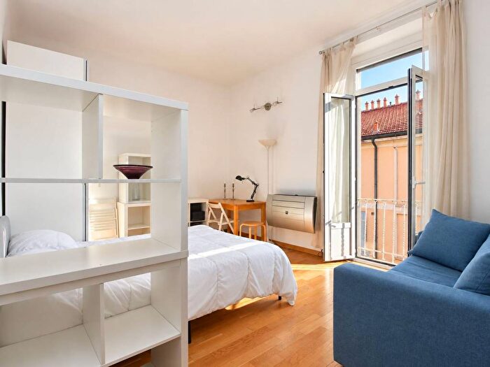 Appartamento monolocale in affitto in Via Orti, Quadronno Crocetta, Milano