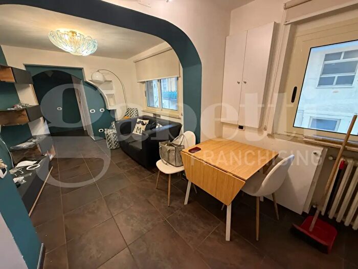 Appartamento trilocale in affitto in Via Alessandro Turco, Catanzaro