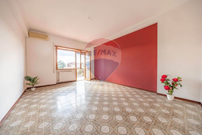 Appartamento quadrilocale in vendita in Via Icaro, Ciampino