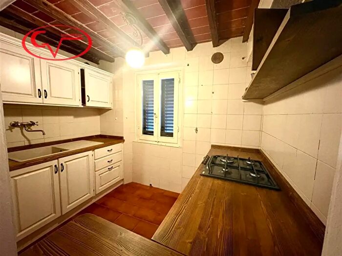 Casa quadrilocale in vendita in Località San Clemente in Valle, Loro Ciuffenna