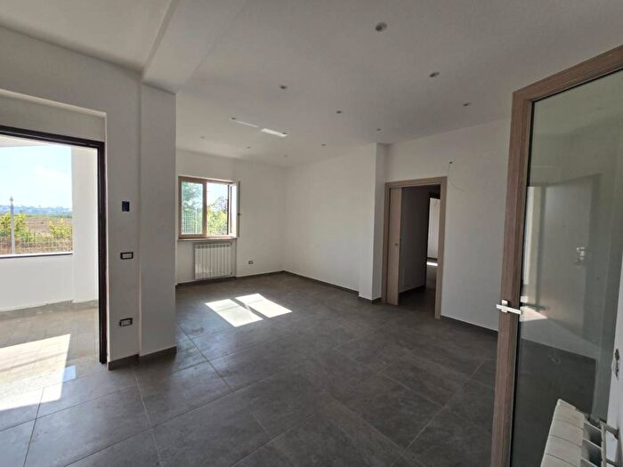 Casa trilocale in affitto in Strada Statale Domitiana, Castel Volturno