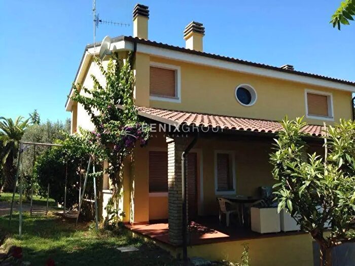 Casa con 5 locali in vendita in Via Fratte Grandi, Colonnella