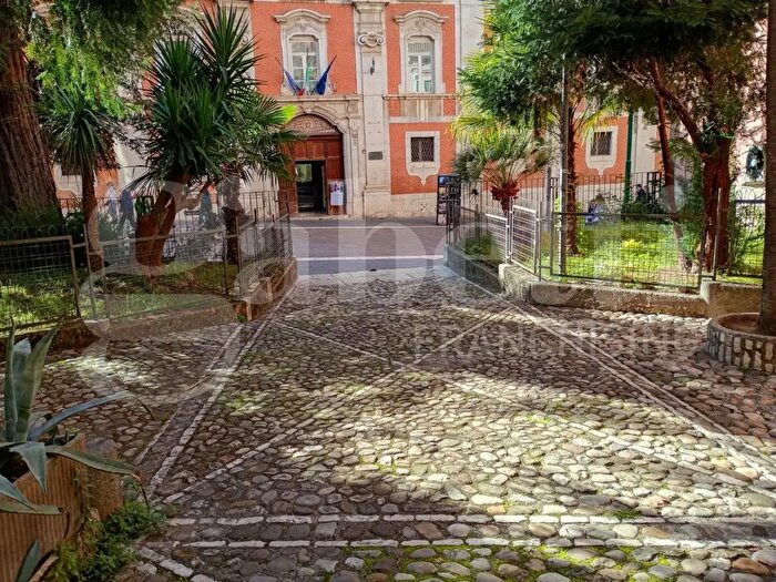 Appartamento trilocale in vendita in Corso Garibaldi, Benevento