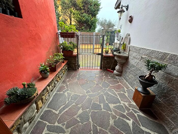 Casa con 6 locali in vendita in Via delle Corti Scandicci Fi, Scandicci