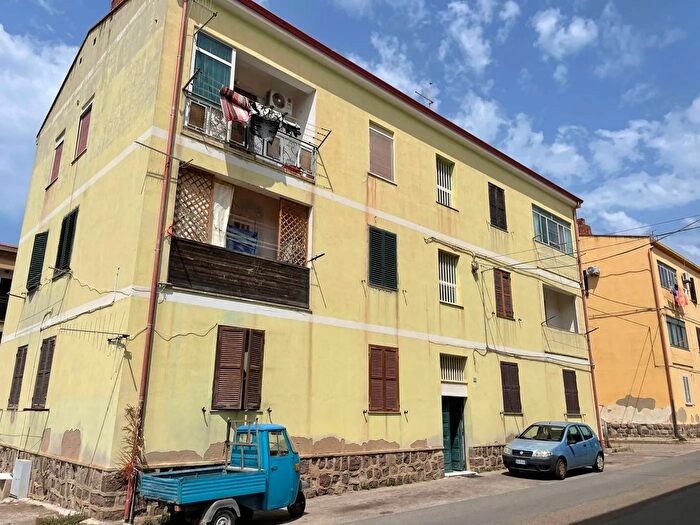 Appartamento quadrilocale in vendita in Via F Beccalossi, Carbonia