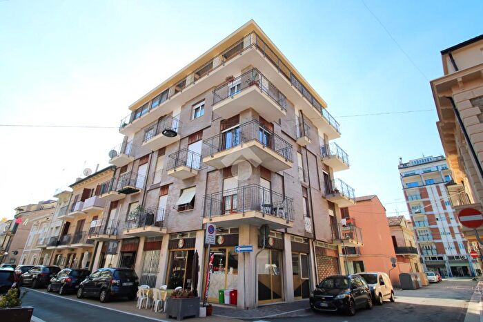 Appartamento trilocale in vendita in Via Principe Umberto, Porto SantElpidio