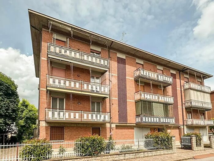 Appartamento trilocale in vendita in Via Giovanni Pascoli, Carpi