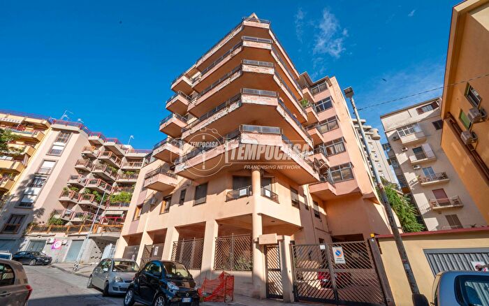 Appartamento quadrilocale in affitto in Via Marcello Malpighi, Messina