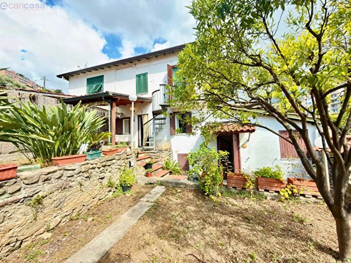 Casa trilocale in vendita in Via Dante Alighieri, Sanremo