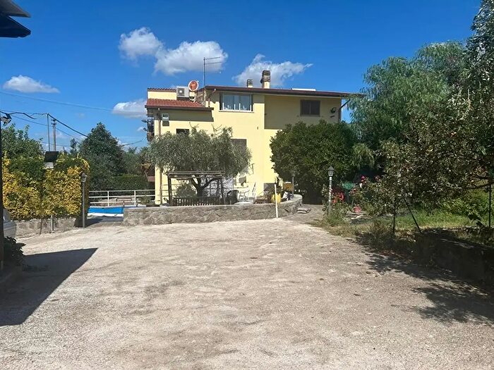 Appartamento bilocale in vendita in Via del Sassone, Marino