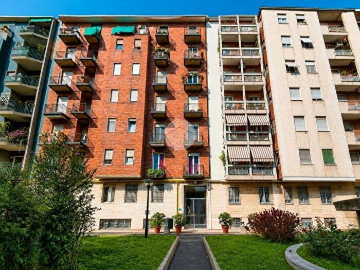 Appartamento monolocale in vendita in Via Privata Martiri Triestini, San Siro, Milano
