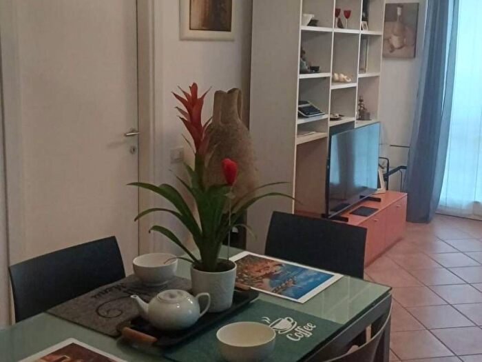 Appartamento bilocale in affitto in Viale Settembre, Stadio SantAntonio Marasio, Carrara