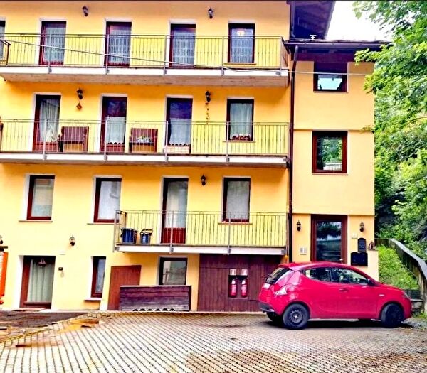 Appartamento con 6 locali in vendita in Frazione Liarey, Morgex