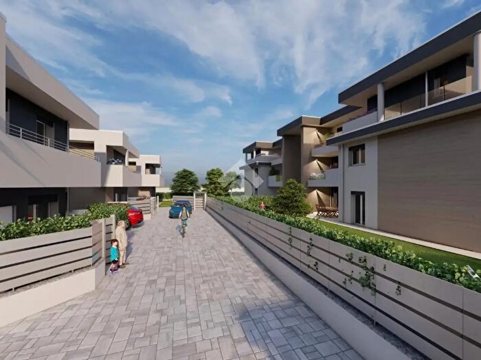 Appartamento bilocale in vendita in Via Marche, Lainate