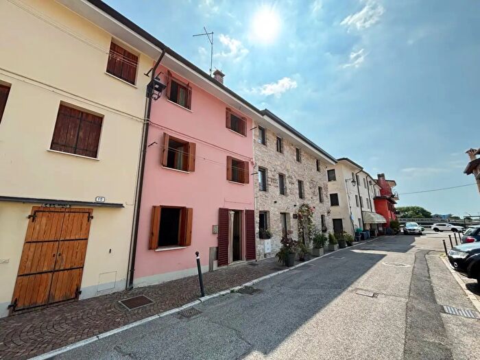 Casa con 5 locali in vendita in Marano Lagunare
