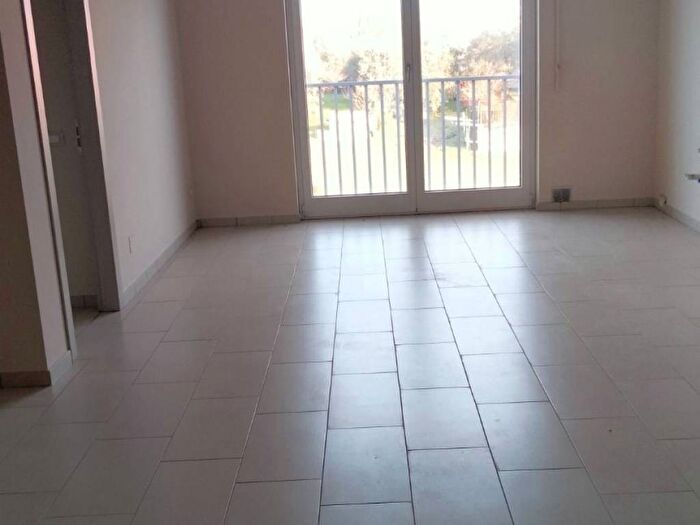 Appartamento trilocale in affitto in Via Trevisago, Crociale, Manerba del Garda