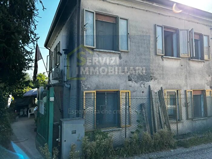 Casa trilocale in vendita in Lendinara