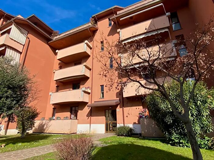 Appartamento trilocale in vendita in Via Europa, Calusco DAdda