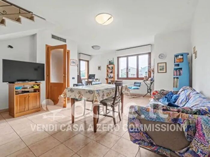 Appartamento trilocale in vendita in Via Sandro Pertini, Quartucciu